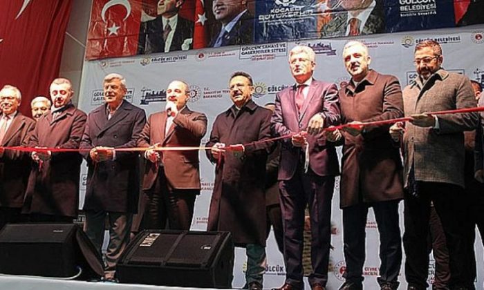 Bakan Varank, Gölcük Sanayi Sitesi’ni açtı
