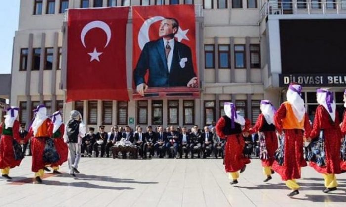 Dilovası’nda Zafer Bayramı Coşkusu