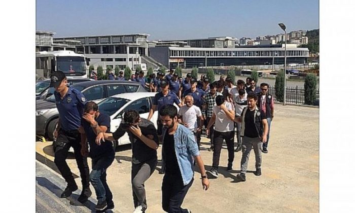 Kredi dolandırıcılığı çetesinden 12 kişi tutuklandı!