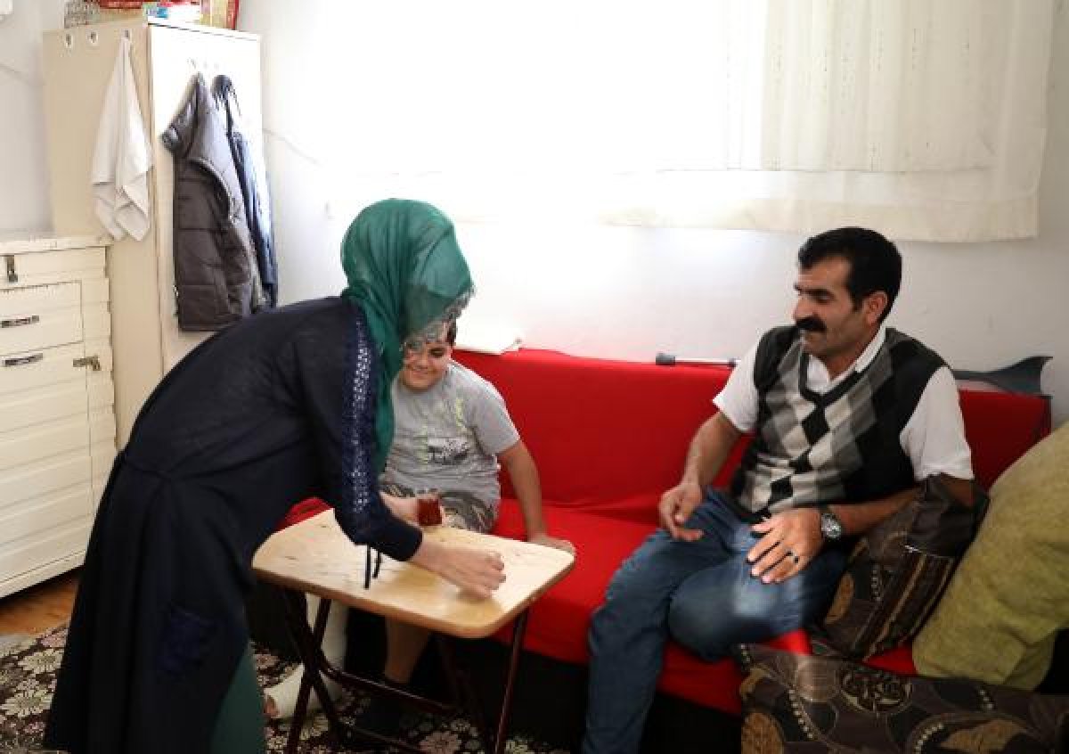 Kornea nakli yapılan genç kadın görmeye başladı 