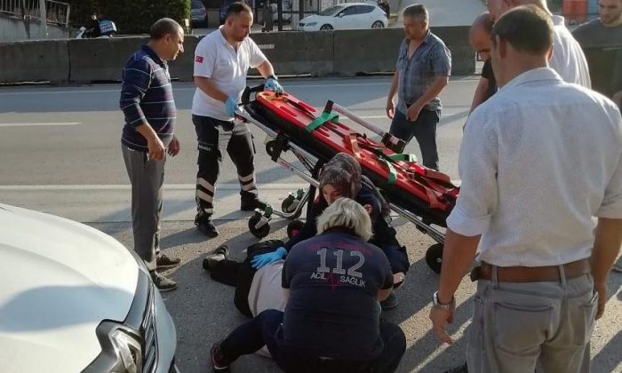Otomobille çarpışan motosiklet sürücüsü öldü