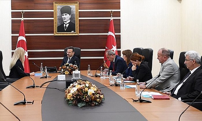 Vali Aksoy, 701 vatandaşla buluştu