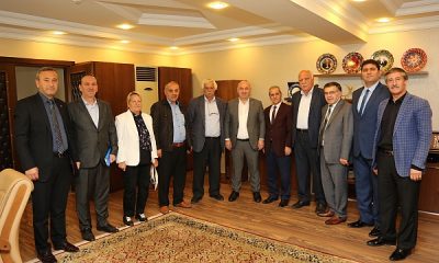 Vali Aksoy Çayırovalı muhtarlarla buluştu