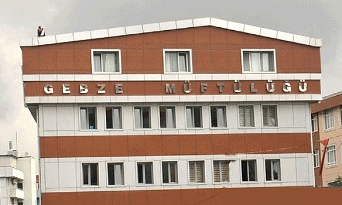 Gebze müftüsünü bekliyor