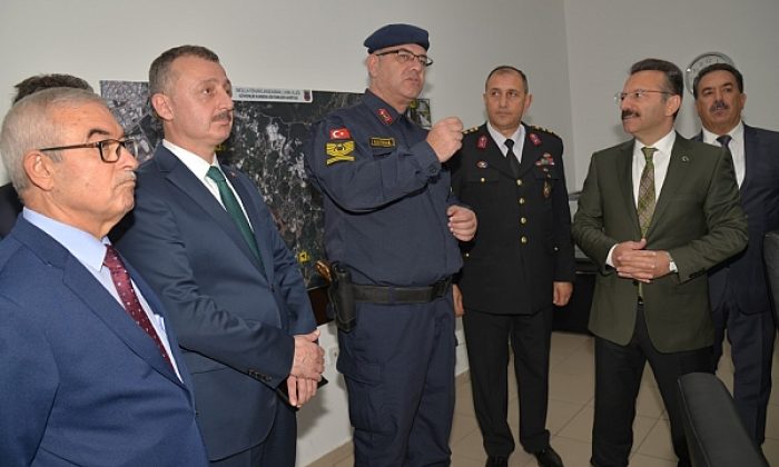 Vali Aksoy’dan Jandarmaya moral ziyareti