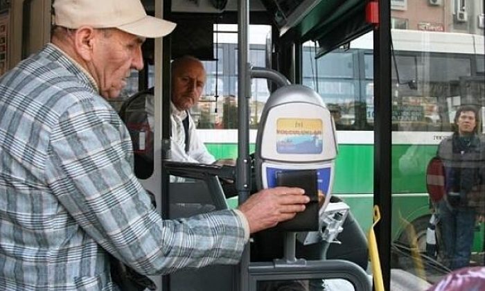 60 Yaş üstüne ücretsiz ulaşım sınırlaması