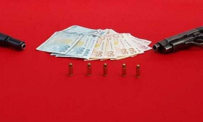 Gölcük’te silah kaçakçılığına 2 gözaltı