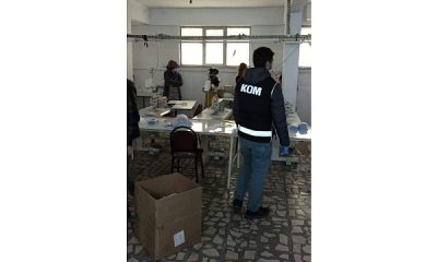 Darıca’da izinsiz üretilen 90 bin maske ele geçirildi
