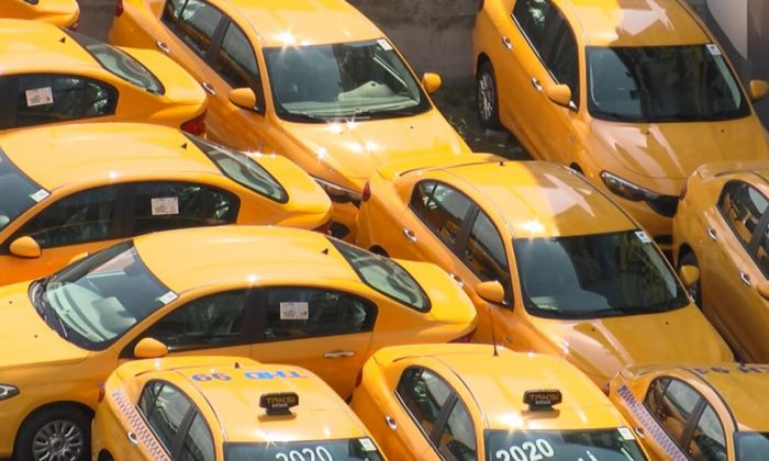 Bir korona yasağı da ticari taksilere geldi