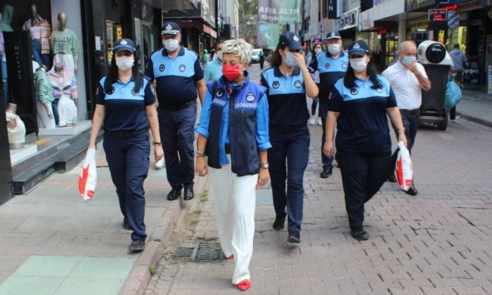 İzmit’te denetimler kadın zabıtalara emanet