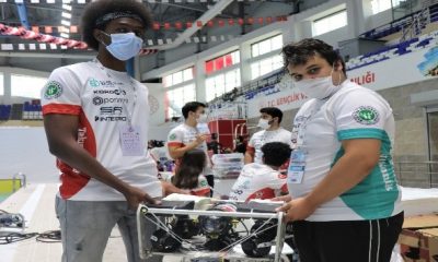 İnsansız su altı aracıyla TEKNOFEST’te yarıştılar