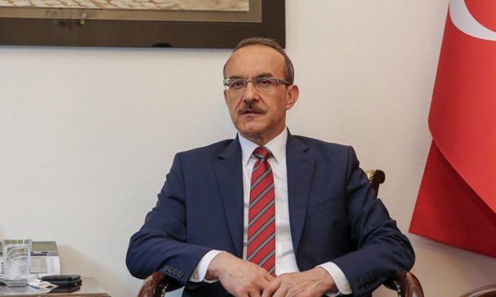 Vali Yavuz öğrencilere seslendi