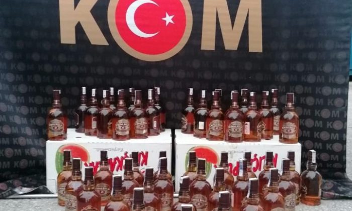 Kocaeli’de sahte içki operasyonu! Onlarca litre ele geçirildi…