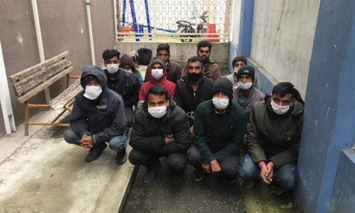 Kocaeli’de 12 düzensiz göçmen yakalandı