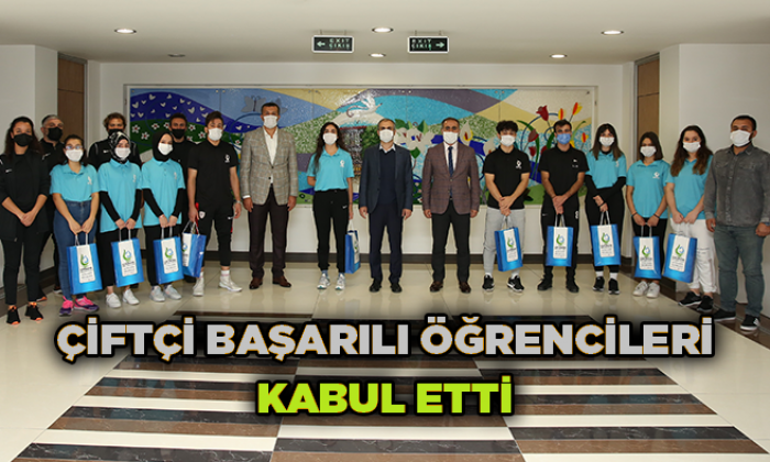 Başkan Bünyamin Çiftçi başarılı öğrencileri kabul etti