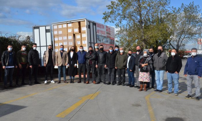 Gebze Mobilyacılar Çarşısından, İzmir Depremzedelerine 300 Yardım Kolisi
