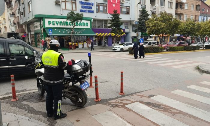 Yaya geçitlerinde kural ihlali yapan sürücülere ceza yağdı