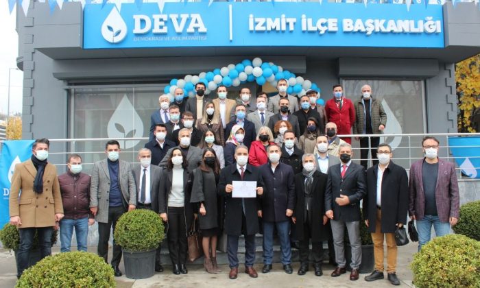 DEVA Partisi Kocaeli İl Yönetimi Mazbatasını Aldı