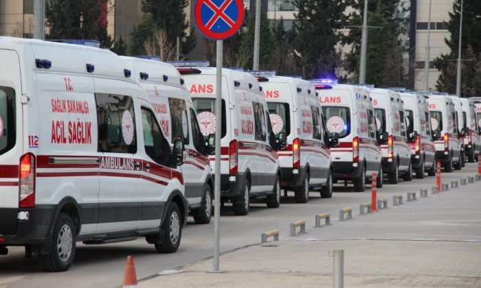 Kocaeli’de sağlık hizmetlerine 30 yeni ambulans desteği