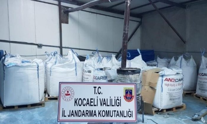 Jandarmadan imalathaneye baskın: 20 milyon TL’lik sahte tarım ilacı ele geçirildi