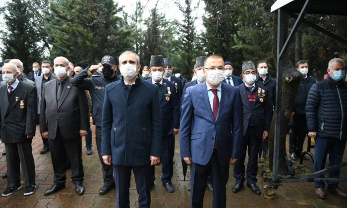 Çayırova’da, Çanakkale Zaferi’nin yıldönümünde şehitler anıldı