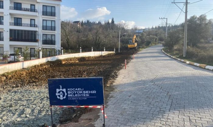 Karamürsel 101. cadde baştan aşağı yenileniyor