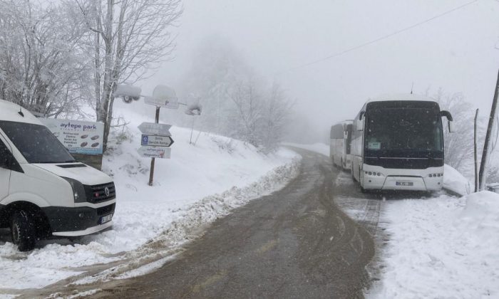 Kocaeli’de yüksek kesimlere kar yağdı