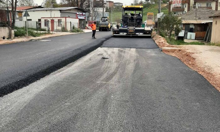 İzmit Solaklar yolu bir günde asfaltlandı