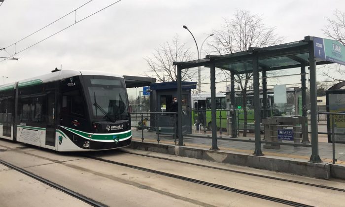 Tramvay seferleri normale döndü