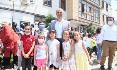Çiftçi Çocuklarla Eğlendi