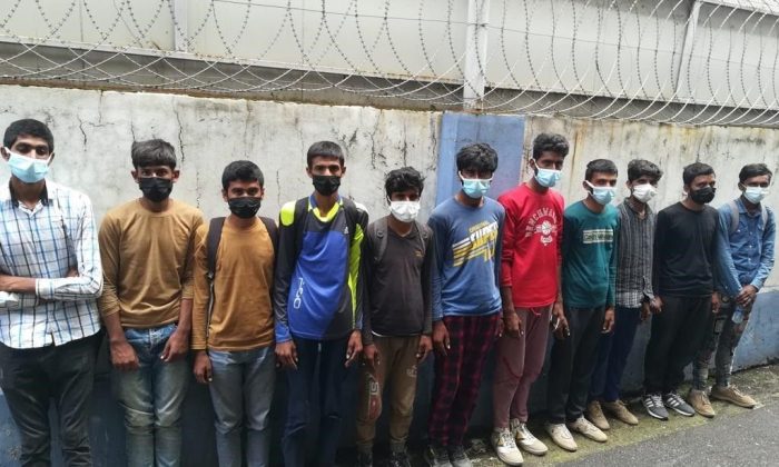 TEM’de durdurulan otobüste 11 göçmen yakalandı