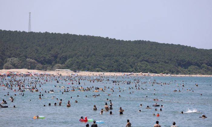 Sahillerde 2 Haftada 164 Kişi Boğulmaktan Kurtarıldı