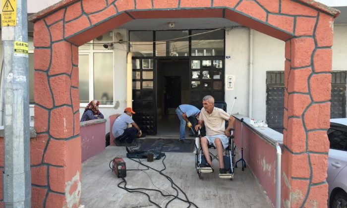 Körfez’de engelli vatandaş için özel rampa yapıldı