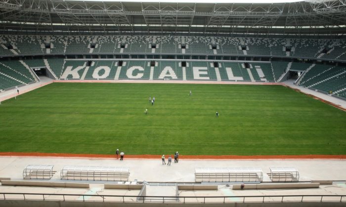 Aşı olmayanlar stadyuma giremeyecek