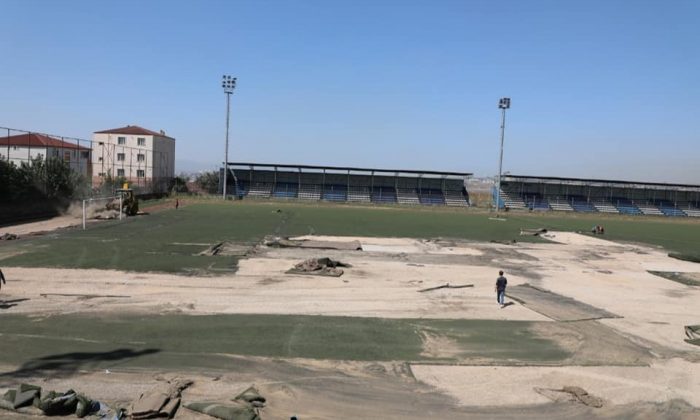 Dilovası’nda Şehit Nihat Karataş stadı yenileniyor