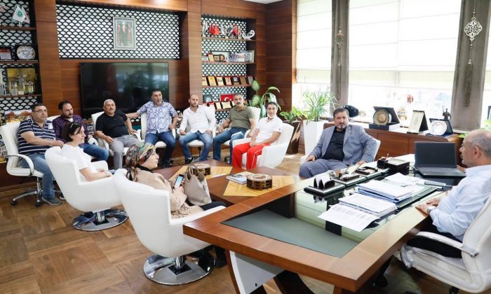 Başkan Şener Söğüt, “Muhtarlarımızla diyalog halindeyiz”