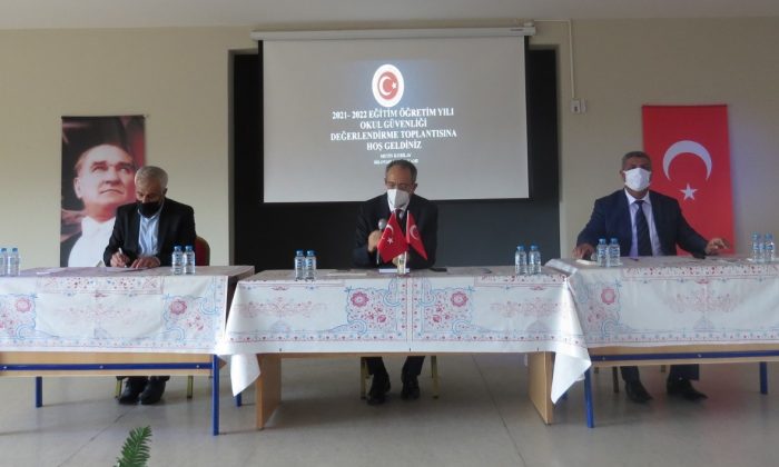 Dilovası’nda Kaymakam Metin Kubilay Okulların Aile Birliklerini Topladı