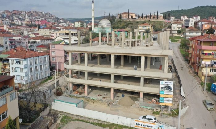 Dilovası’ndaki katlı otoparkta kaba inşaat bitti