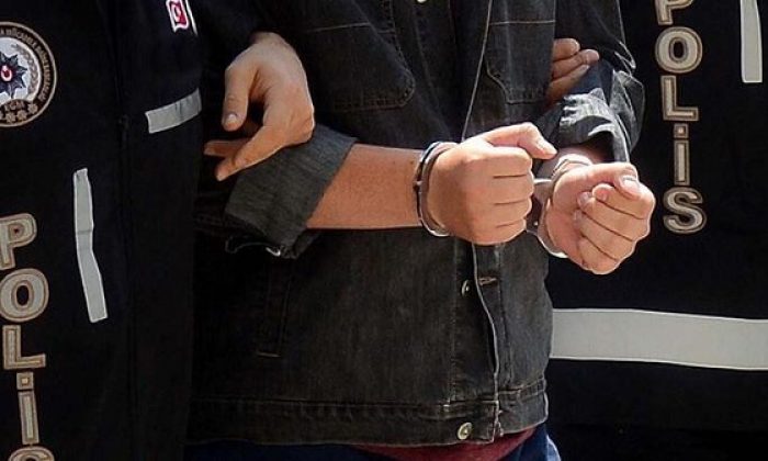Uyuşturucu ticareti yapan 9 şahıs tutuklandı