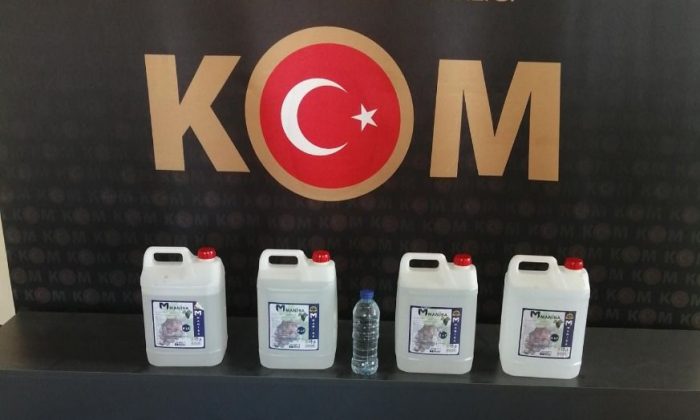 Kocaeli’de sahte içki operasyonu! Bidonlarda ele geçirildi