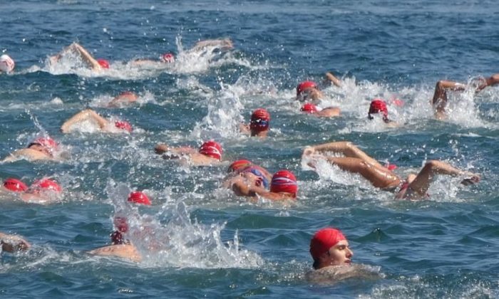 Gölcükten, Derinceye 2 bin 622 metre kulaç attılar