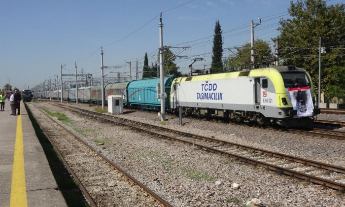 Kocaeli’den Pakistan’a 17 vagonluk yardım treni