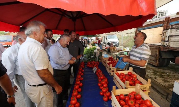 Kirazpınar semt pazarı hizmete girdi