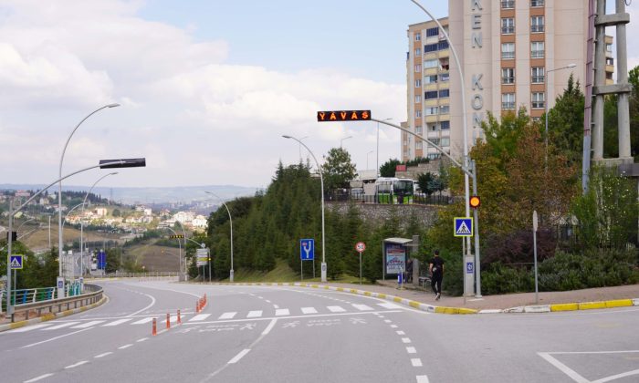 Eski İstanbul Caddesinde yeni flaşör sistemi