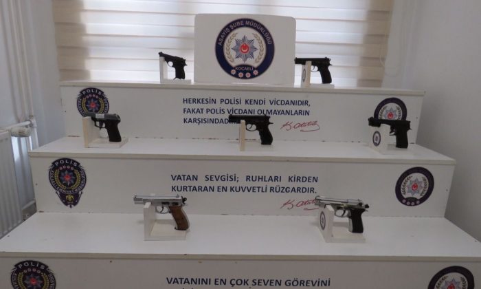 Kocaeli’de yine onlarca silah ele geçirildi