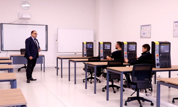Sanayinin ihtiyaç duyduğu kalifiye elemanlar burada yetişiyor