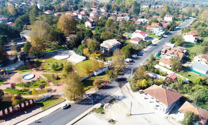 Kartepe’de 3 caddede üstyapı yenilendi