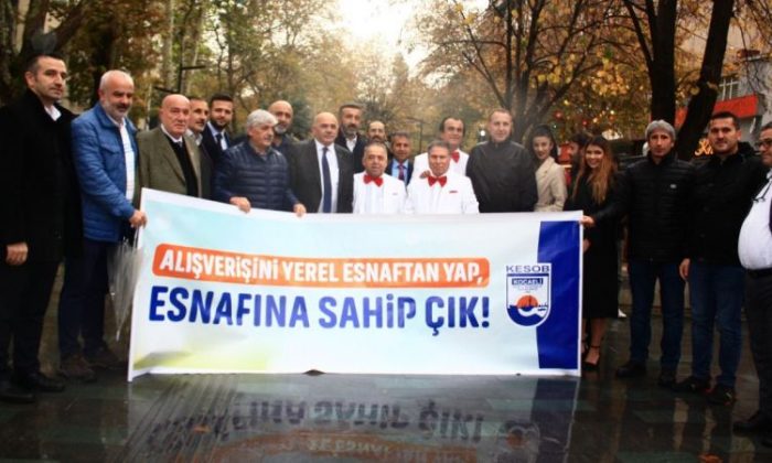 ‘Esnafına sahip çık’ diyerek yürüdüler