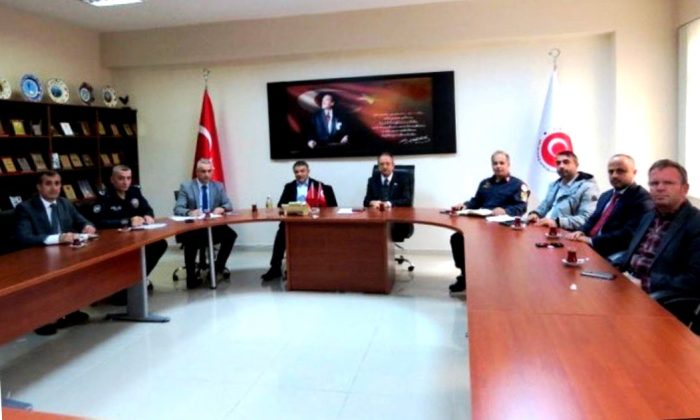 Dilovası Kaymakamı Dr. Metin Kubilay, Kış Tedbirleri Toplantısını Yaptı