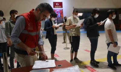 Kocaeli’de 15 düzensiz göçmen sınır dışı edildi